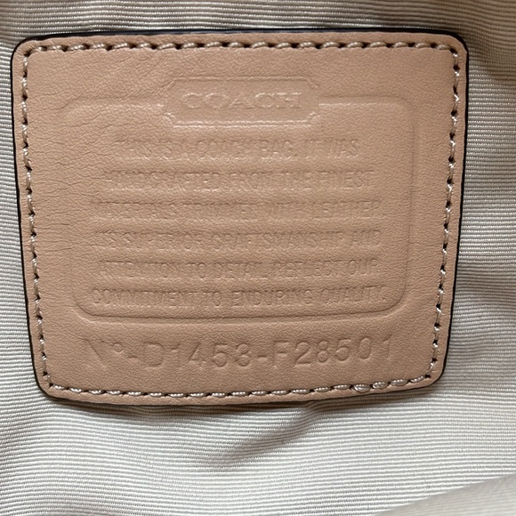 Coach D1453-F28501 Signature C Stripe Drawstring Carryall Tote - Picture 10 of 15